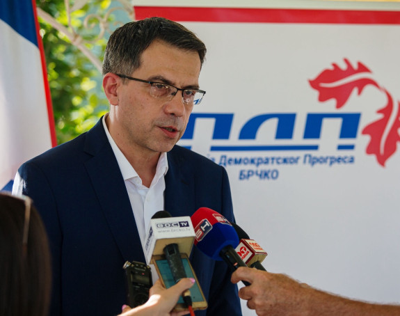 Formiranje novog pokreta je novo političko poglavlje