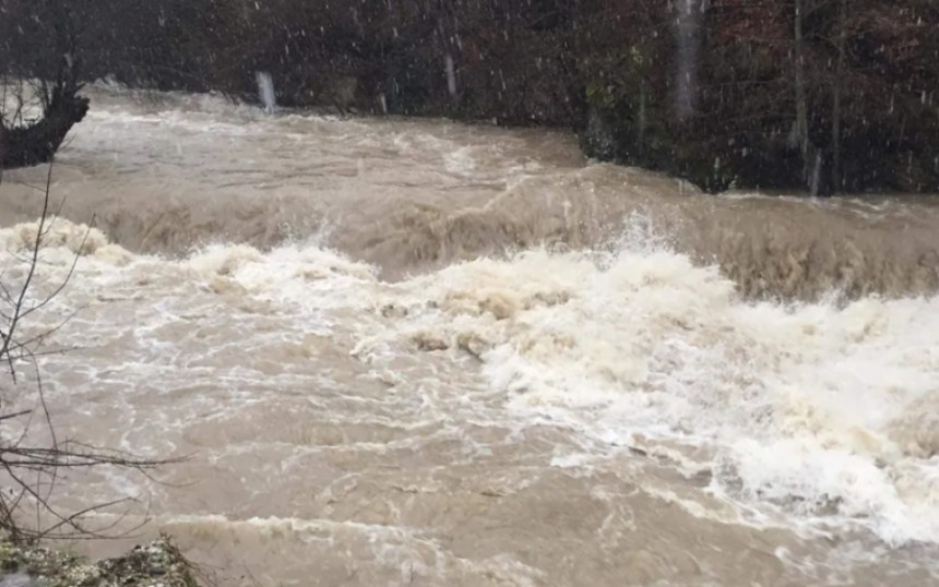 Obilne kiše u Meksiku odnijela najmanje 23 života