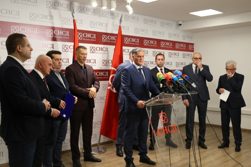 Karan otkrio: Dodik će biti predsjednik, a ja ću potpisivati sve što on kaže!