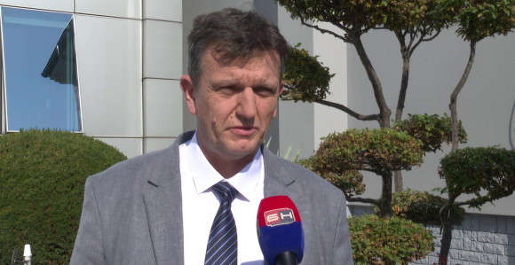 Ne dolazi u obzir osnivanje trećeg hrvatskog entiteta, posebno ne na račun teritorije Republike Srpske!