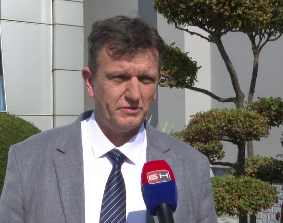 Ne dolazi u obzir osnivanje trećeg hrvatskog entiteta, posebno ne na račun teritorije Republike Srpske!