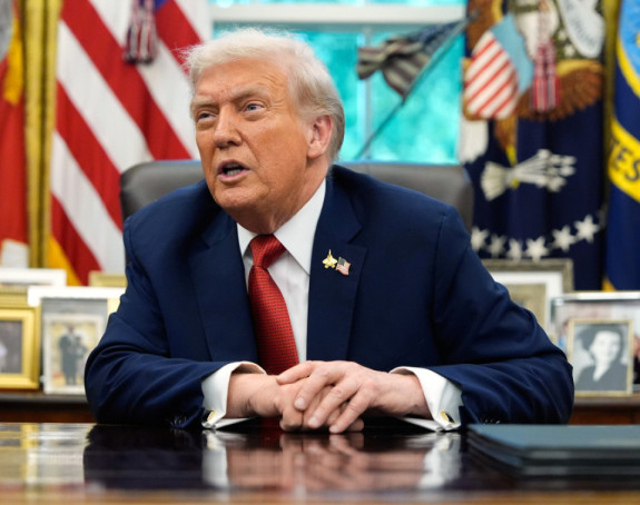 Трамп: Уништена подморница са дрогом ка Америци