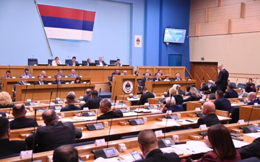 Vašingtonski tornado protutnjao redovima SNSD-a: Pogažena NSRS, ojačana BiH