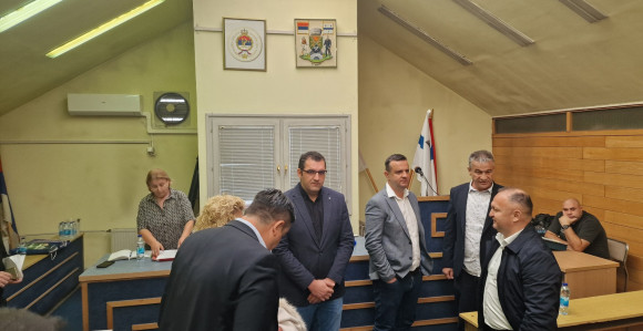 Poslanici SDS-a i PDP-a izbačeni sa sjednice o stanju u RiTE Ugljevik