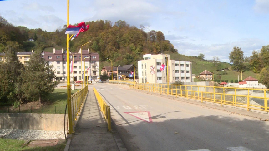 Милићи двије седмице без питке воде, ко је крив?