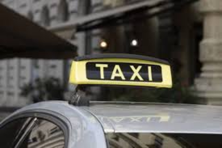 Таксиста из Србије сударио се са бечком полицијом