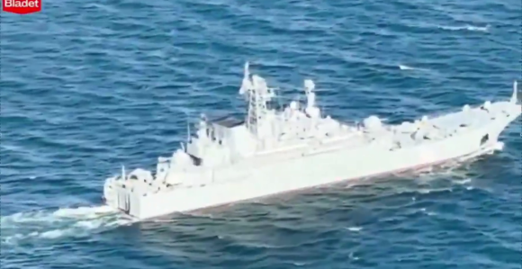 Ruski brod u Baltiku, članice NATO zabrinute (VIDEO)