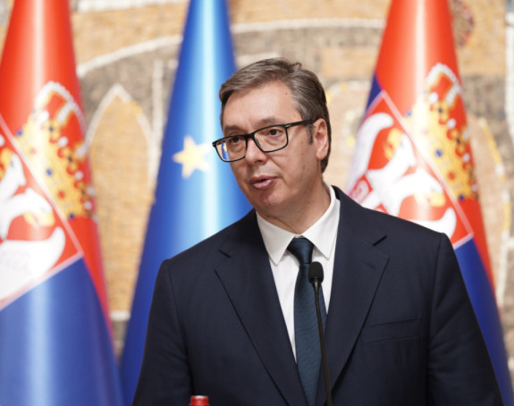 Vučić čestitao Ketrin Konoli na pobjedi u Irskoj