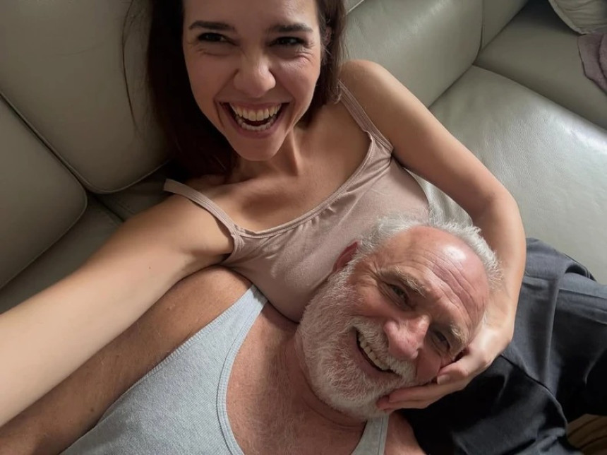 "Најслађи човјек на свијету": Ристовски у крилу Аници Лазић