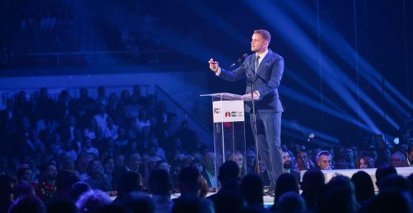 Poziv Amerikancima za posmatrače na izborima - izdajnička poruka SNSD-a