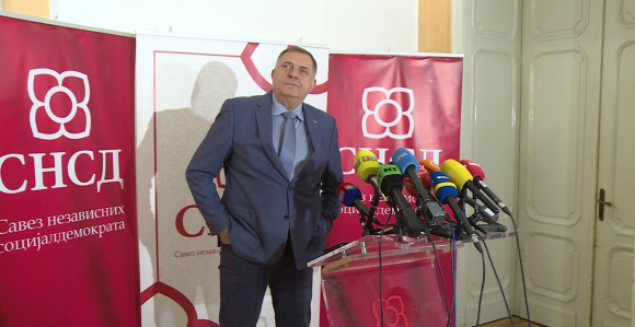 Kako američka administracija tretira SNSD, a kako SDS