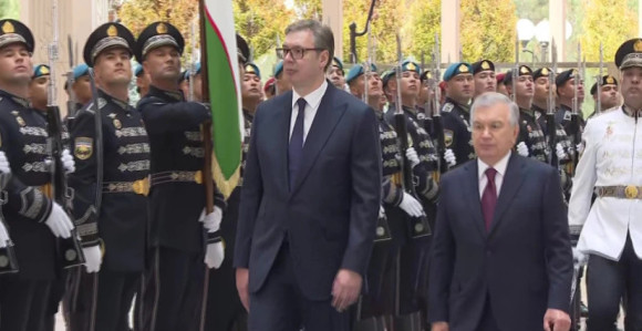 Vučić se sastao sa predsjednikom Uzbekistana