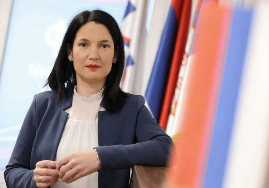 Milorade, stari izdajniče, dobro te je razumio srpski narod!