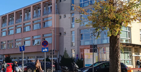 Bolnica: Primljeno sedmoro djece nakon saobraćajne nesreće