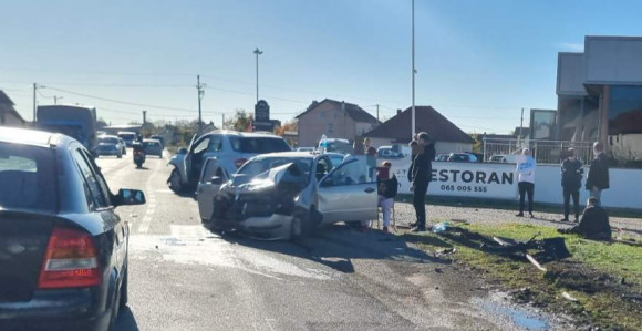 Žestok sudar u Dvorovima kod Bijeljine (FOTO)