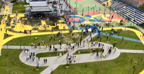 Уз игру и смијех отворено ново игралиште код Акване