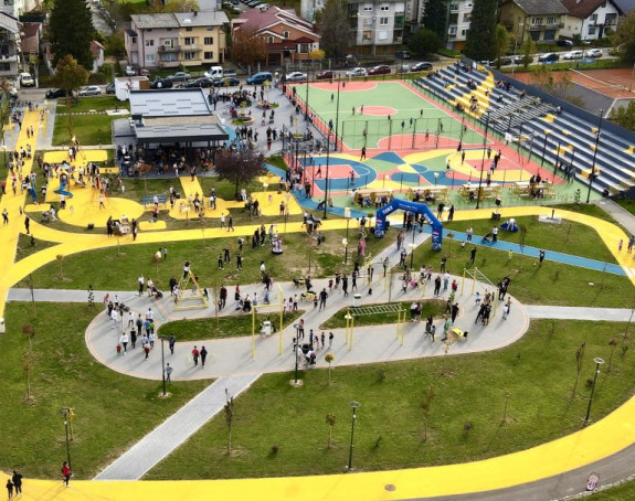 Uz igru i smijeh otvoreno novo igralište kod Akvane