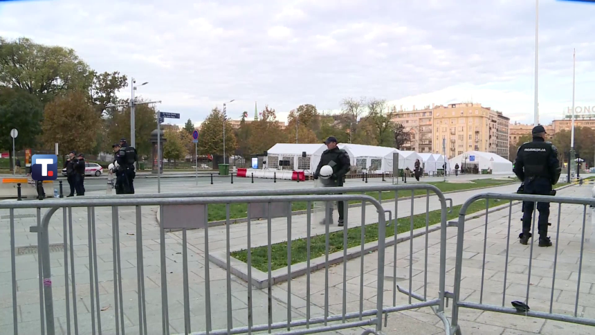BG: Nakon sinoćnjih tenzija, ispred Skupštine mirno