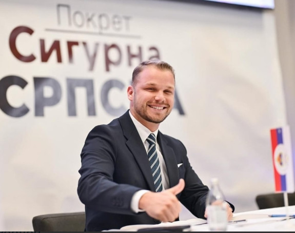 Platili su nekog nebitnog srbomrsca da mi glumi podršku