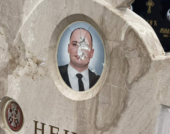 Vandalski čin: Oštećen spomenik inspektoru Markoviću