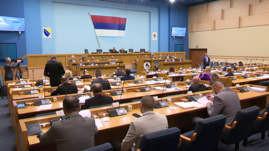 Nakon pauze nastavljena redovna sjednica NSRS (UŽIVO)