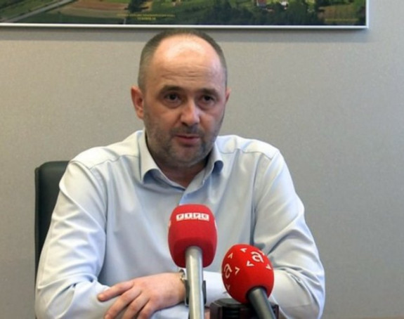 Cvjetinović bez znanja drugih medija, samo pred kamerama RTRS i ATV optužio Luku Petrovića! Ko je naručio izjavu?