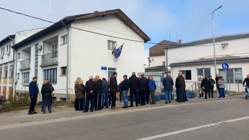 Novi Grad: Protest mještana zbog čestih nestanaka struje
