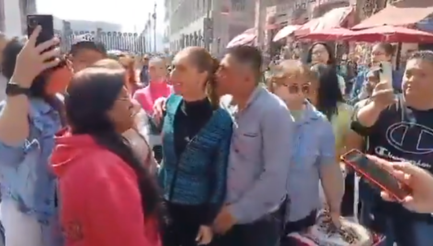 Скандал: Пољубио и покушао да ухвати предсједницу (ВИДЕО)