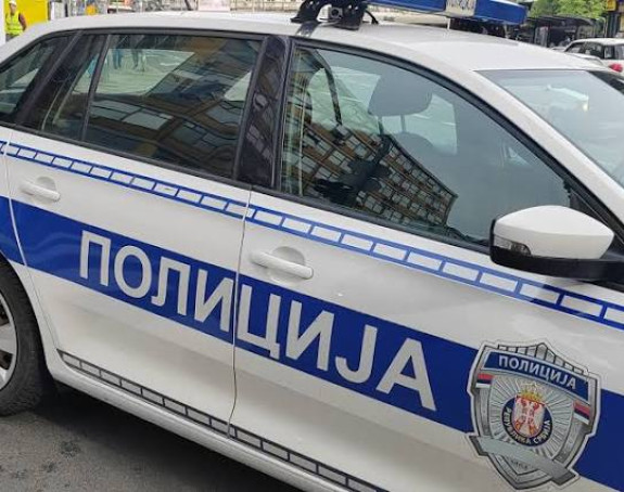 Beograd: Djevojka iz BiH nožem napala policajca
