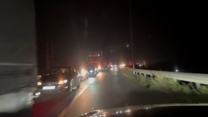 Velika gužva ponovo na Rači, ali na izlazu iz Srpske