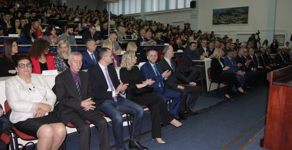 Režim ućutkao akademike, dekane, profesore i studente