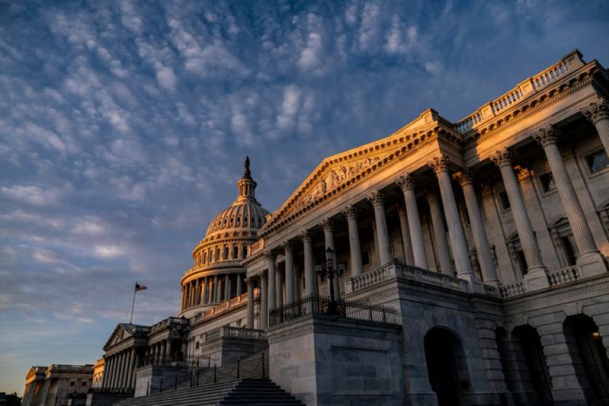 Senat SAD usvojio zakon o privremenom finansiranju vlade