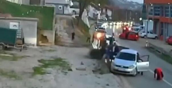 Incident u V. Kladuši šokirao javnast (VIDEO)