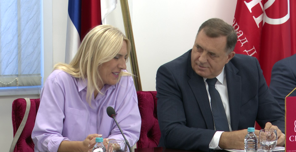 "Prvi ljudi SNSD-a spremni da daju i institucije i bogatstva Republike Srpske radi sopstvene koristi"