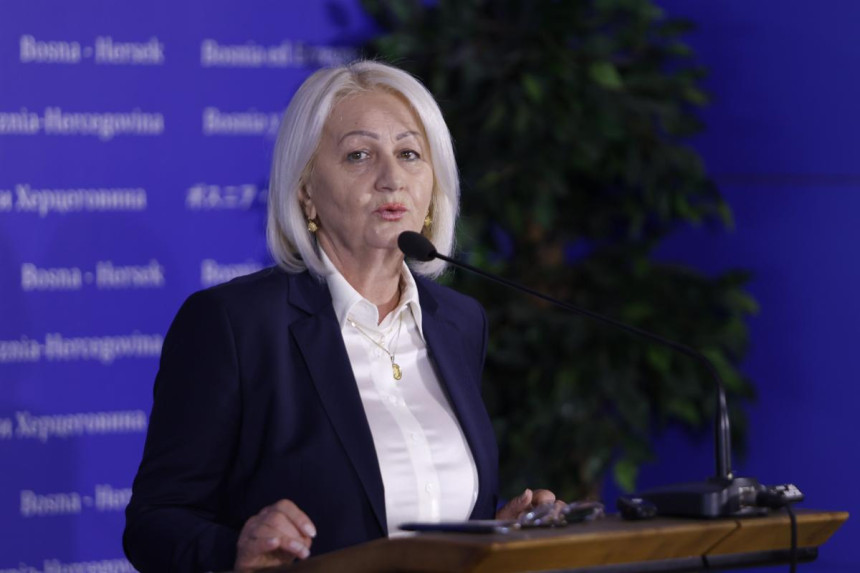 Кришто: Одлука о преговарачу није уставна и законита