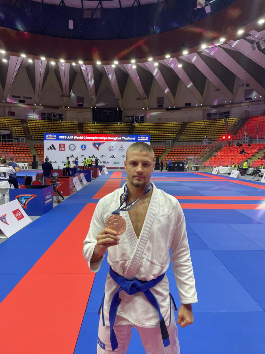 Огњен Ритан освојио бронзу на СП у Бангкоку! 