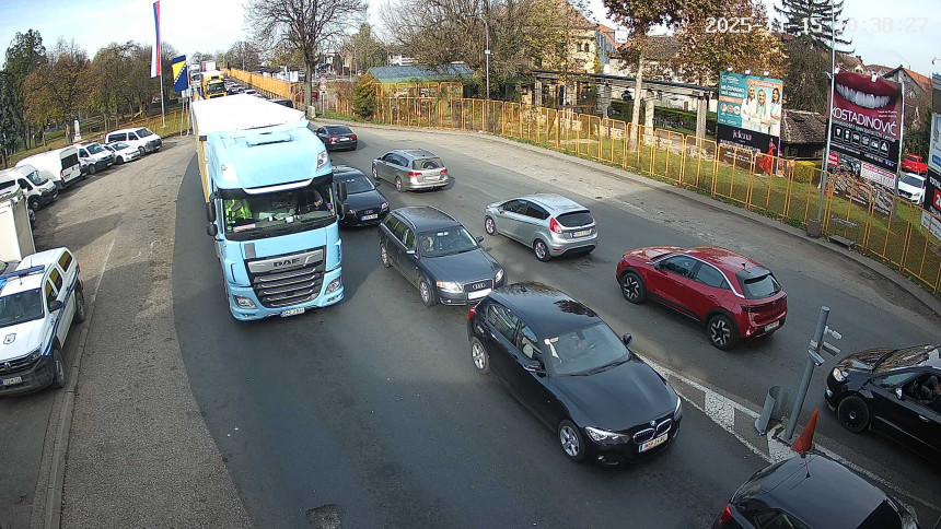 Pojačan saobraćaj na izlazu i ulazu u BiH iz Hrvatske