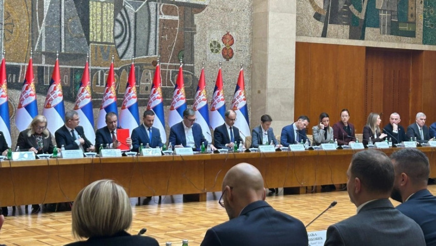 Počela sjednica vlade u Palati Srbija, prisustvuje i Vučić