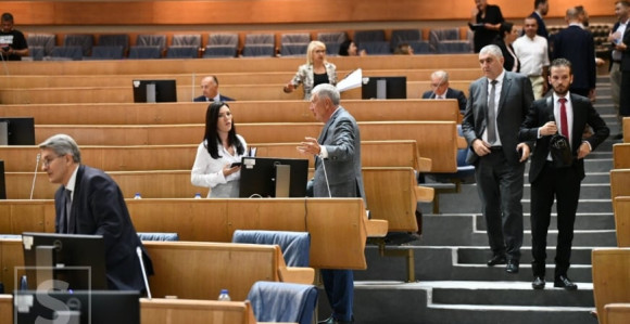 Budžet BiH za koji će glasati SNSD skrojen po Šmitu