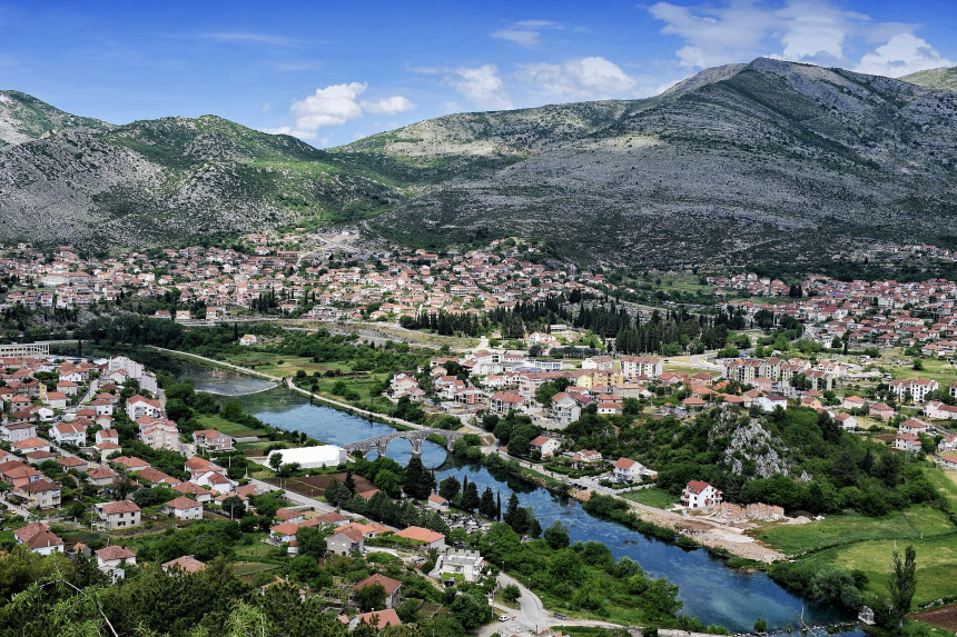 Jugoistok Srpske: Trebinje “leti”, Hercegovina tone