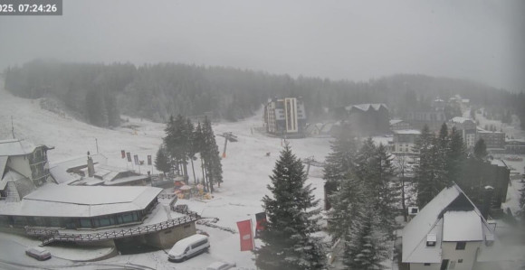 Počeo padati snijeg na Bjelašnici, Jahorini i Vlašiću