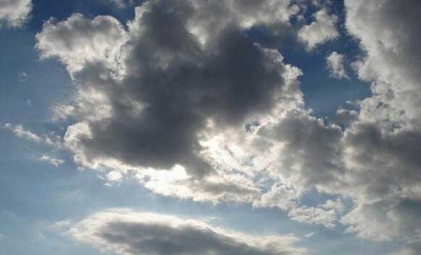 Oblačno vrijeme, na jugu moguća kiša na planinama snijeg