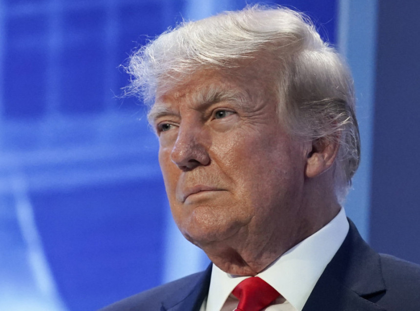 Tramp potpisao zakon o objavljivanju Epstinovih dosijea