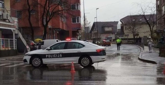 Policajac pronađen mrtav u vozilu u centru Srebrenika