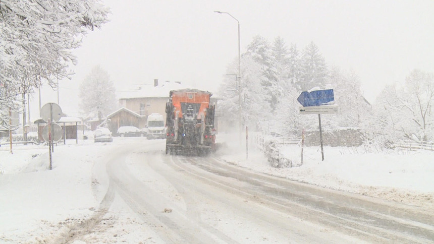 Сви путни правци су проходни и нема већих застоја