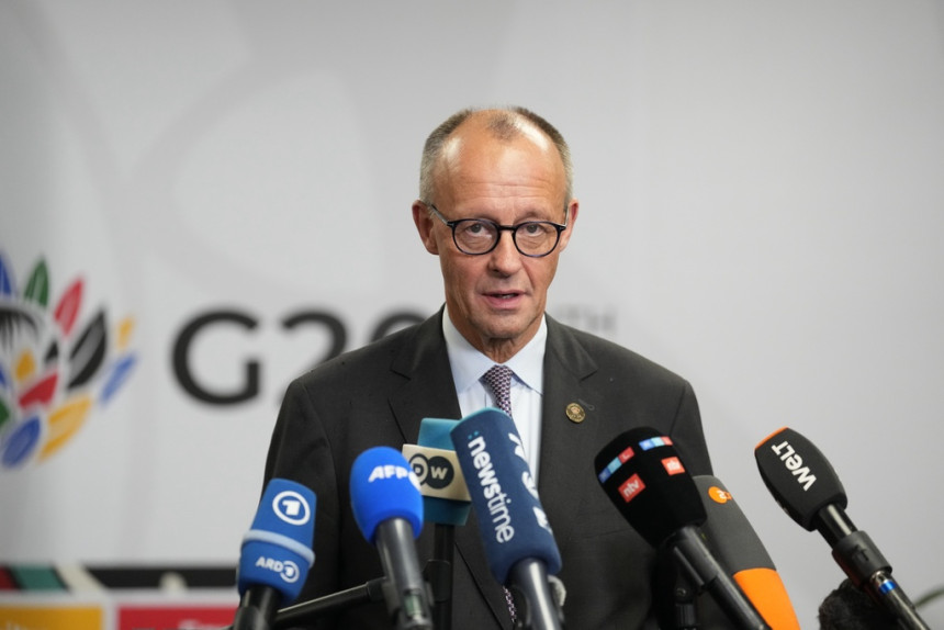 Merc predočio Trampu: Evropa mora da bude dio procesa 