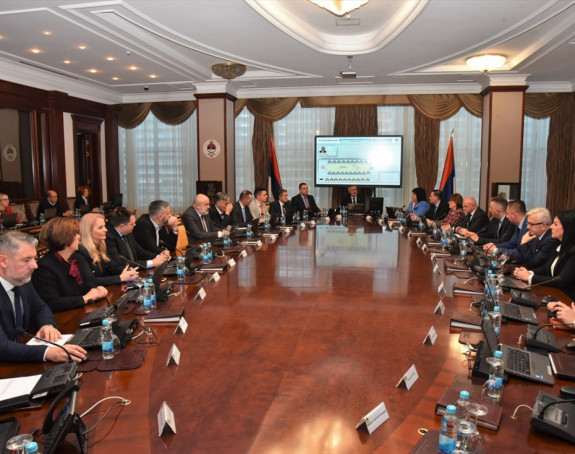 Повећање пензија у Српској претворено у предизборну лаж