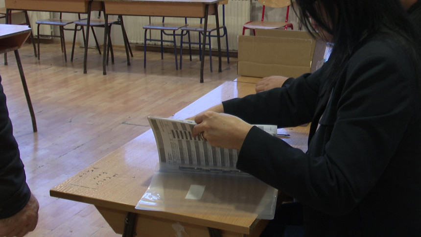 Oglasio se MUP: Bez incidenata na glasačkim mjestima