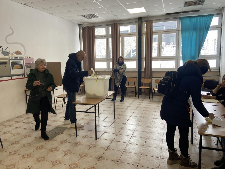 Izlaznost na izborima u opštinama i gradovima Srpske do 15 časova
