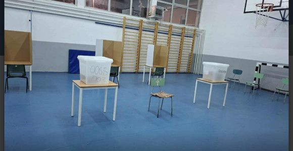 Novi Grad: Otvorena biračka mjesta, Podgrmeč u mraku